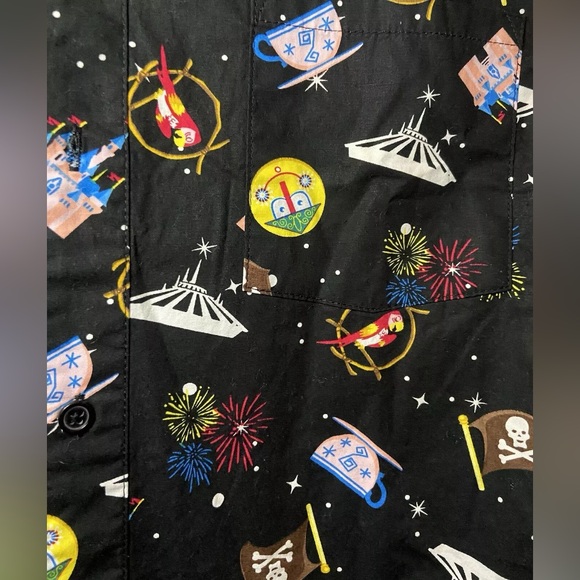 Disney Her Universe Park Icons Black Button Down AOP Shirt Size XS Disney Parks - Picture 2 of 5